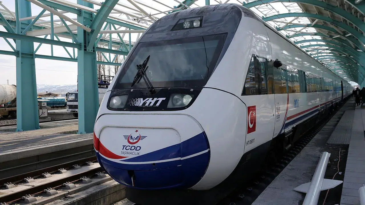 Resmi Açıklama Geldi, Hızlı Tren İhalesi Ertelendi