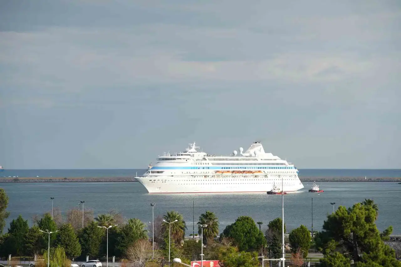 2025’in Birinci Kruvaziyer Seferi: Bin 157 Rus Turist Samsun’da