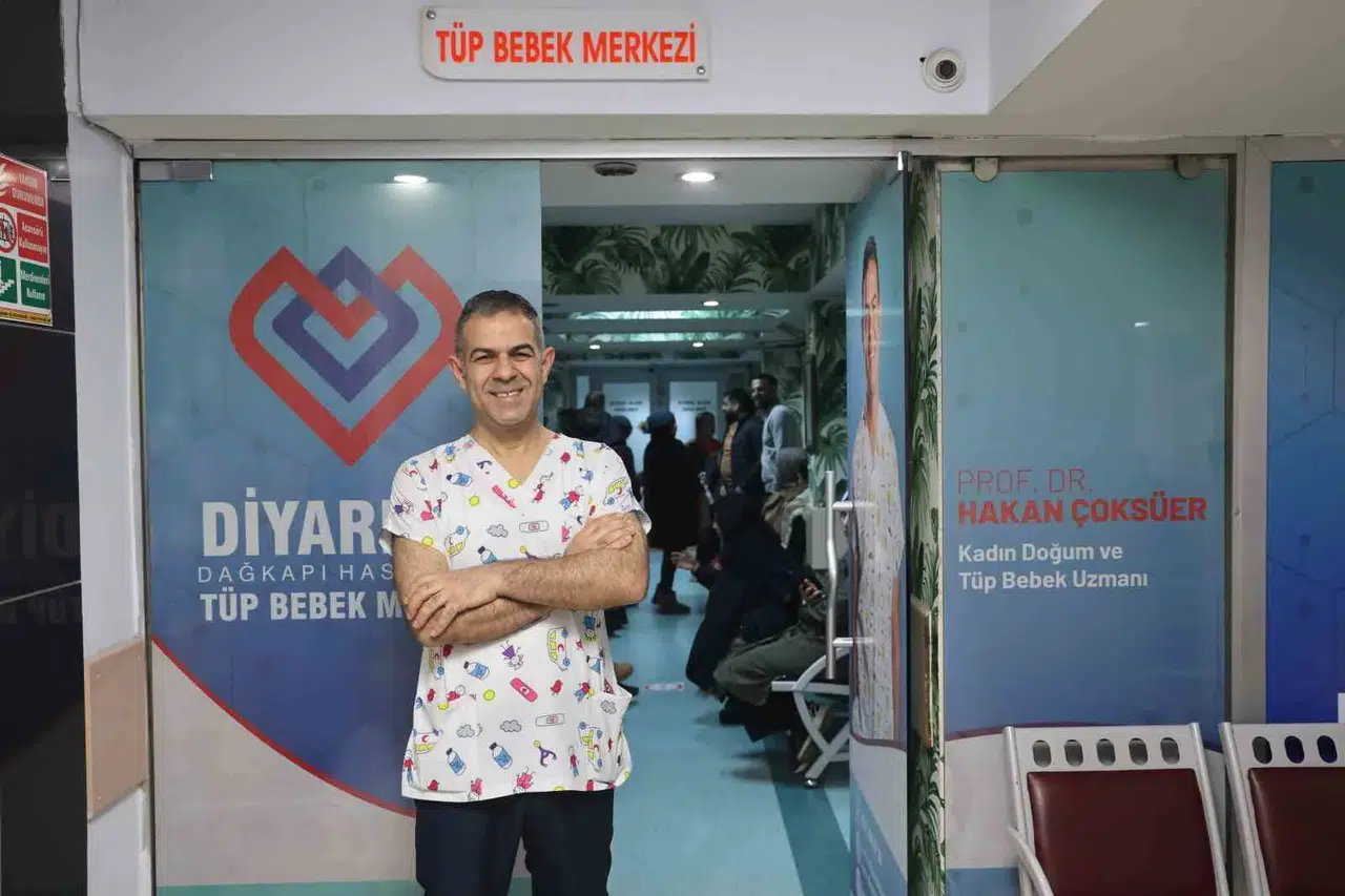 43 Yaşındaki Bayan 25 Tüp Bebek Denemesinin Akabinde 20 Yıl Sonra Çocuk Sahibi Oldu