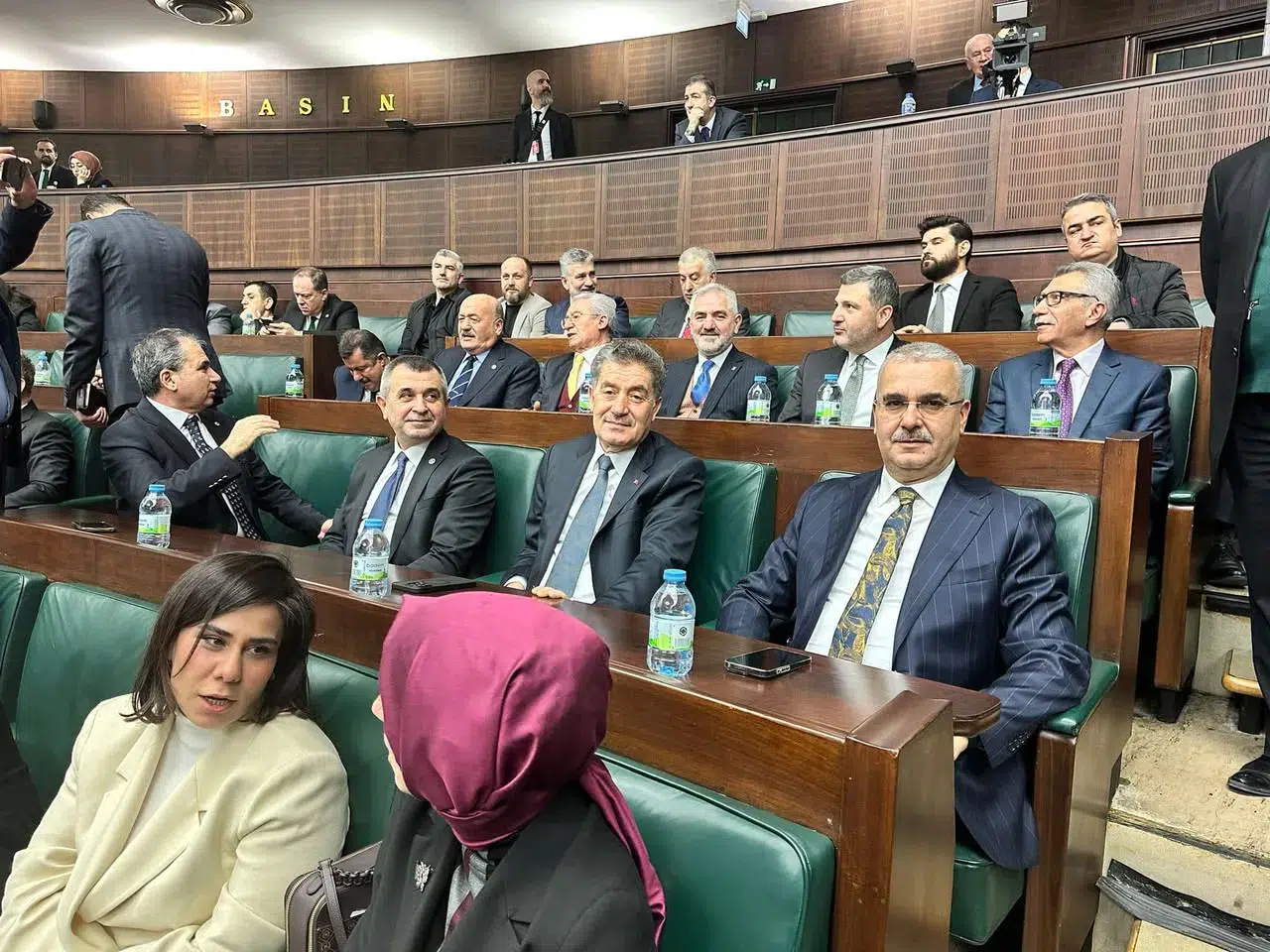 Ahlatcı Grup Toplantısına Katıldı