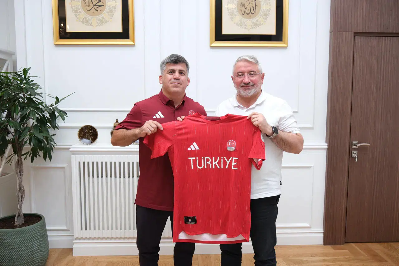 Aşgın, Kaleli’yi Tebrik Etti