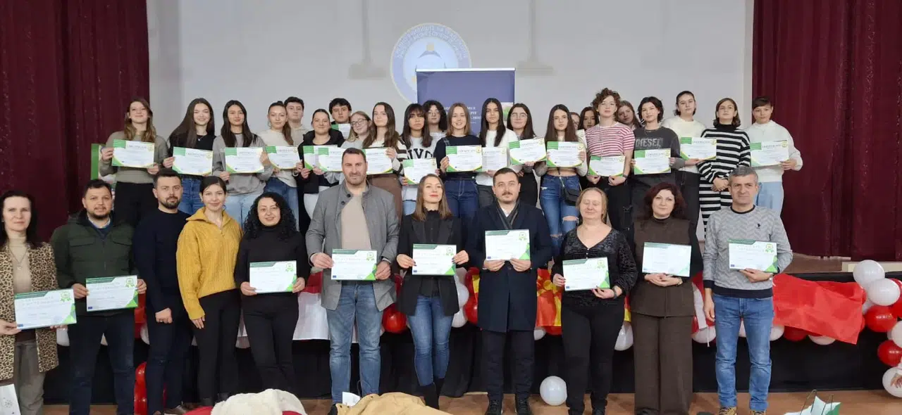 Atatürk Anadolu Lisesi Öğrencileri Üsküp’te