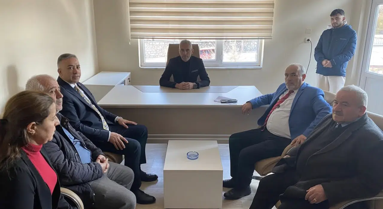 CHP’li Tahtasız’dan AK Parti’ye Ziyaret
