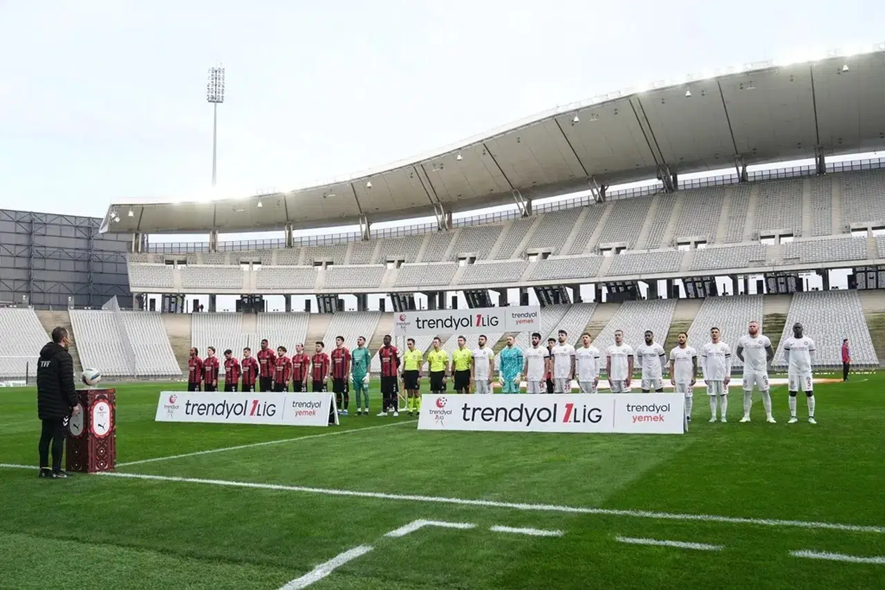 Çorum FK, Farklı Diziliş ile Sahaydı