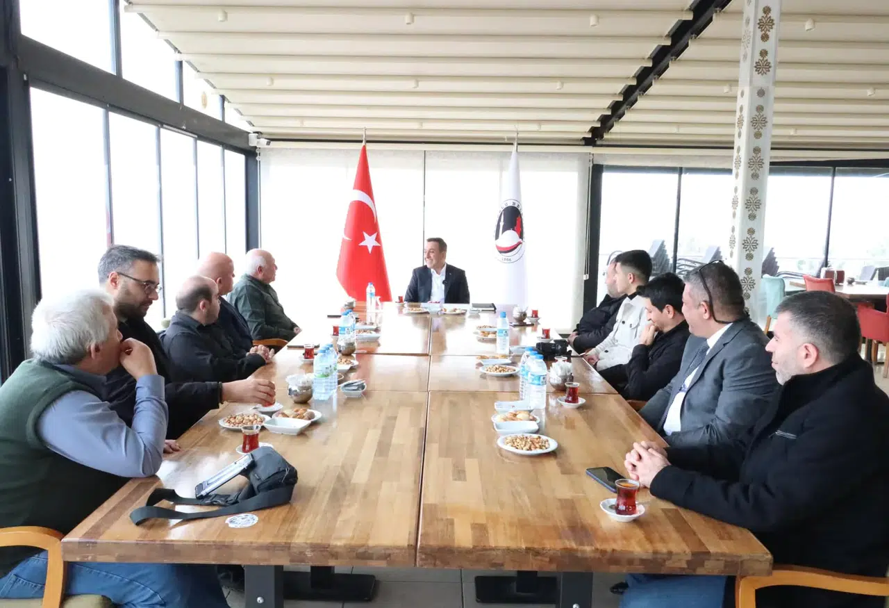 Dere, Projeler Hakkında Bilgi Verdi