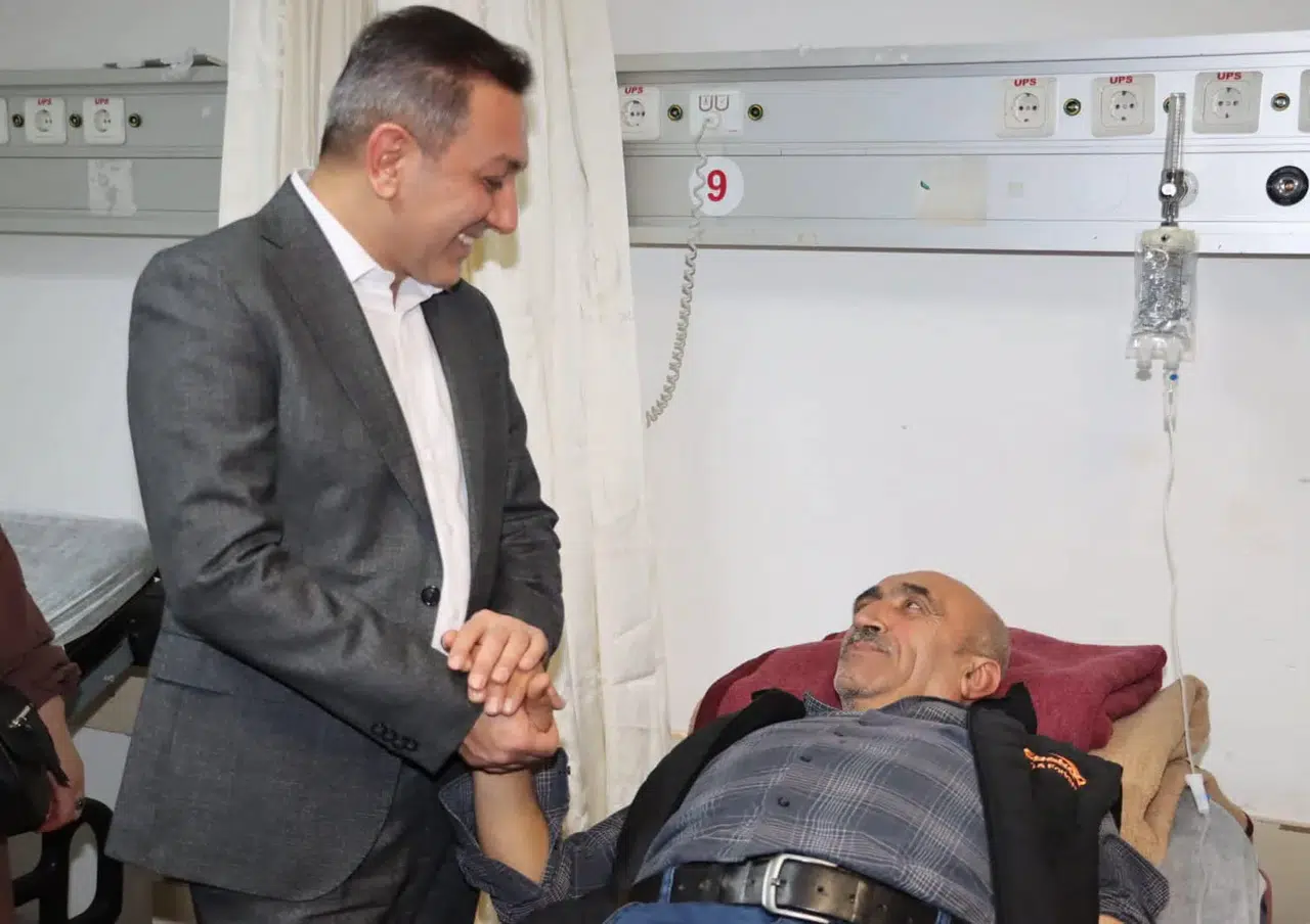 Dere, Yeni Yıla Mesai Arkadaşları ile Girdi