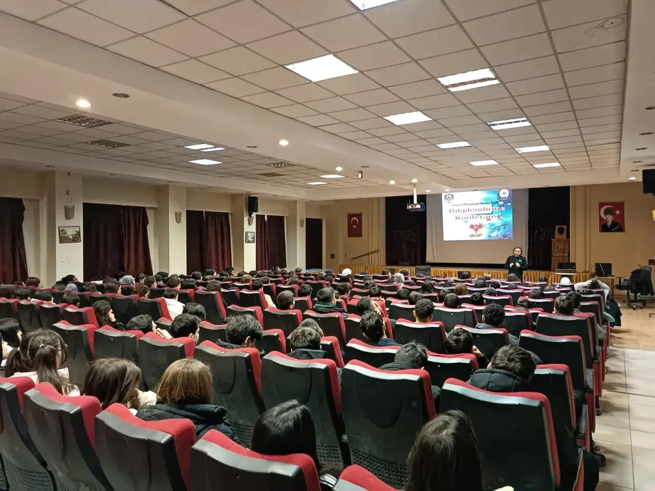 Emniyet, Öğrencilere Eğitim Verdi