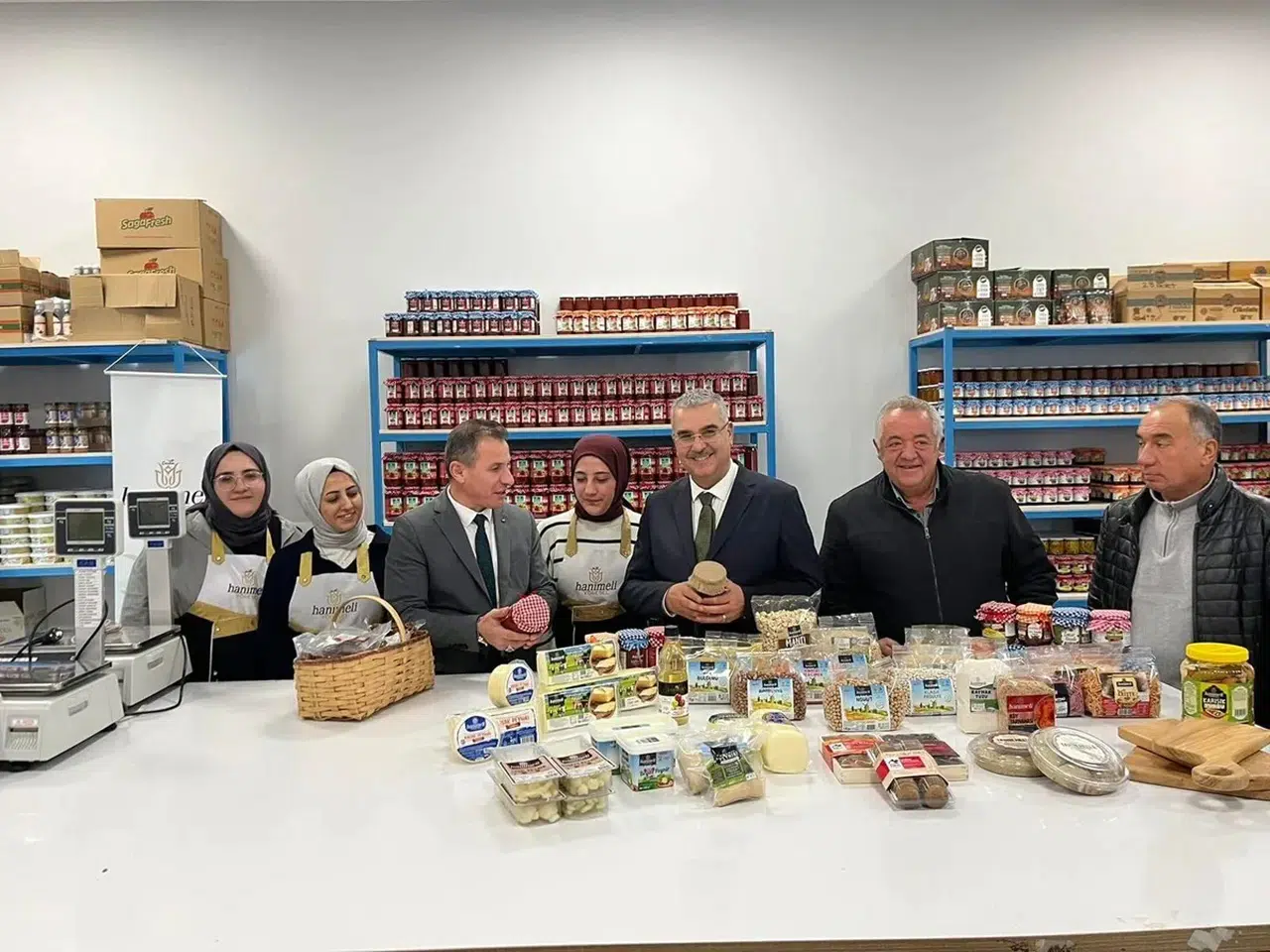 Esnaf ve Üreticilerin Sorunları Ahlatcı’ya Emanet