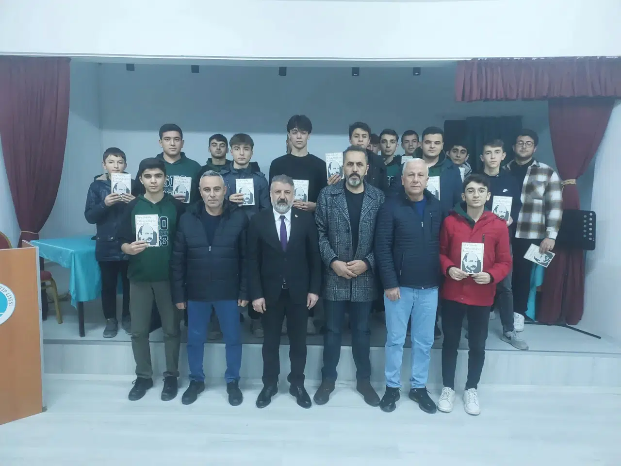 Gençler Ziya Gökalp’i Andı