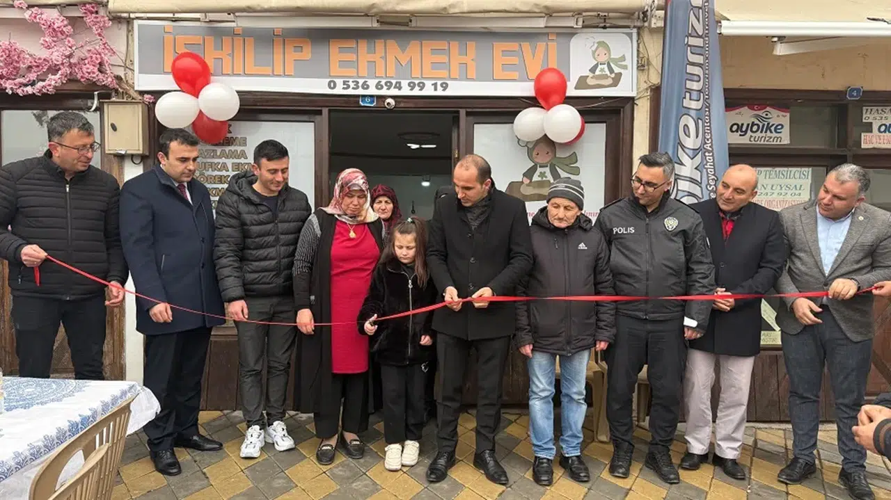 Kadınlar El Ele Verdi, İskilip Ekmek Evi Açıldı