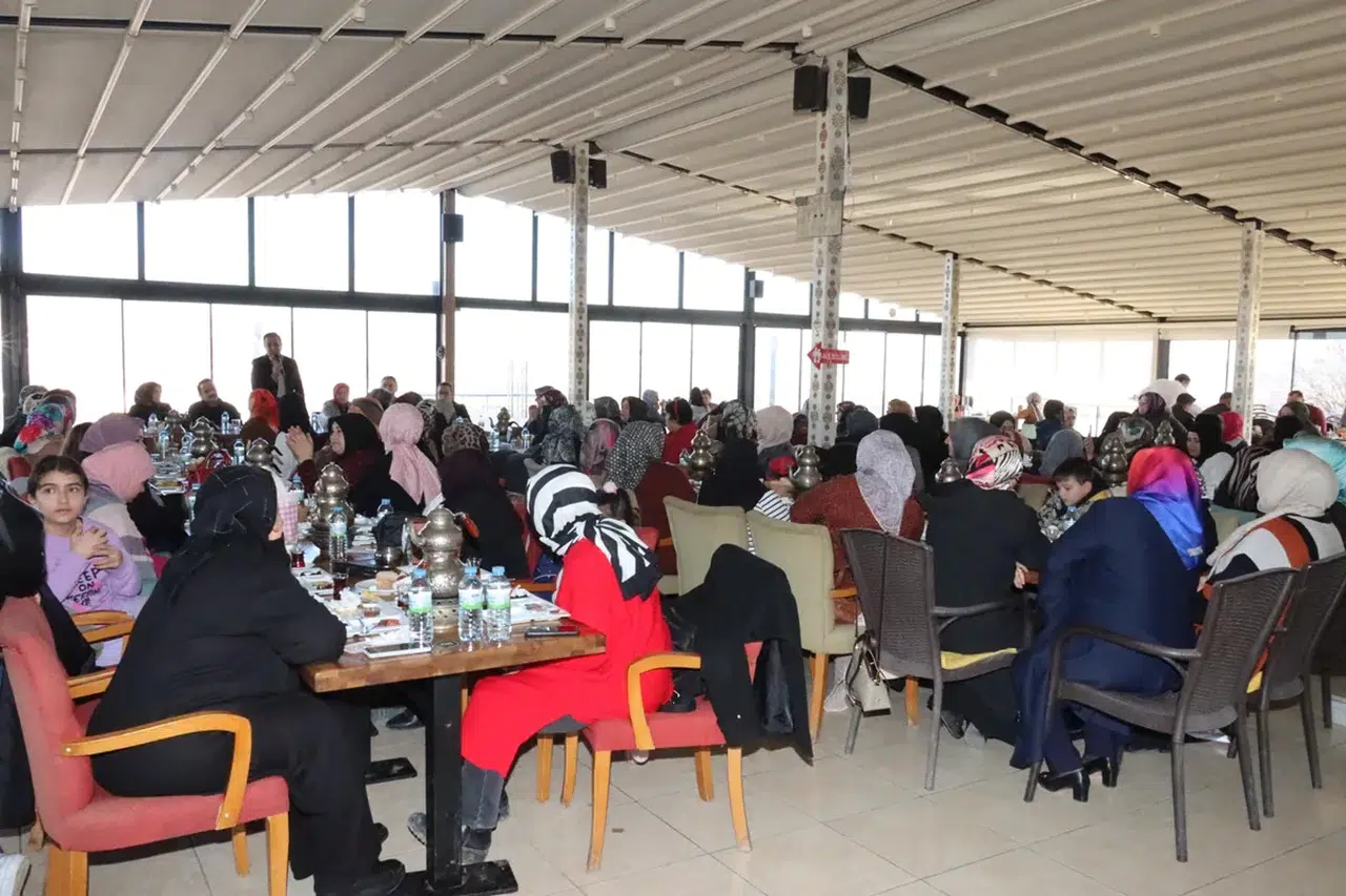 MHP’li Kadınlar Sungurlu’da Buluştu
