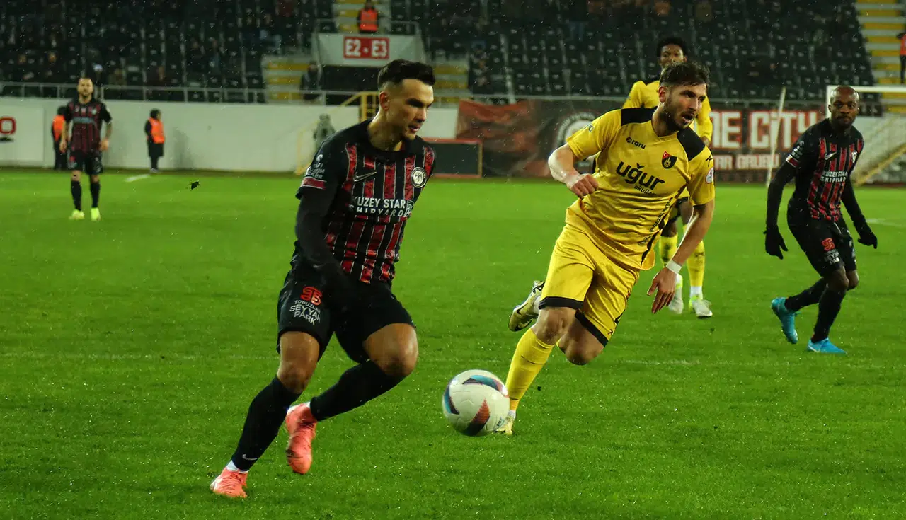 Maçın Oyuncusu Atakan Oldu
