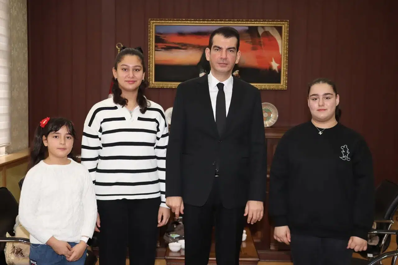 Meclis Üyesi Çocuklar Kaymakam ile Buluştu