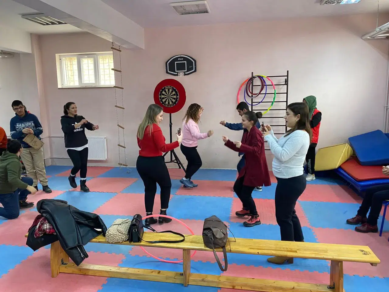 Müdürlük Personeli, Öğrenciler ile Vakit Geçirdi