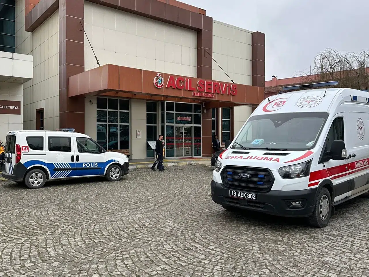 Öğrenciler Gıda Zehirlenmesi Şüphesiyle Hastaneye Kaldırıldı