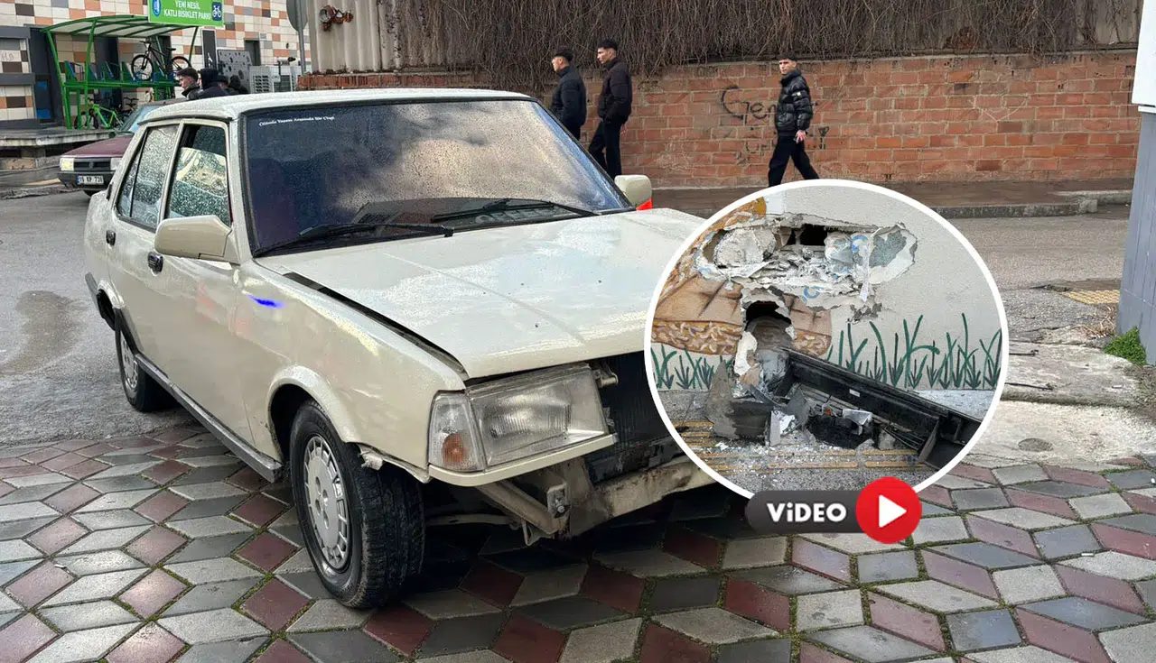 Otomobil İş Yerinin Duvarına Çarptı, O Anlar Kamerada