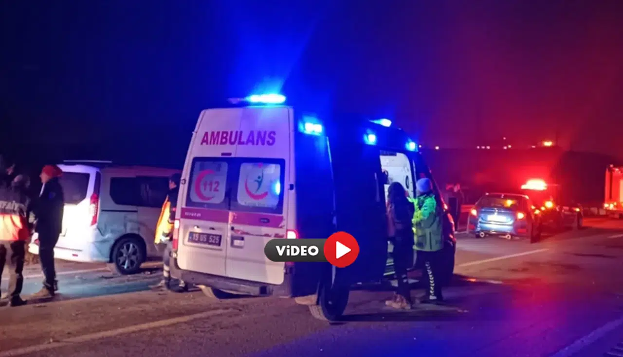 Otomobil ile Hafif Ticari Araç Çarpıştı: 6 Yaralı