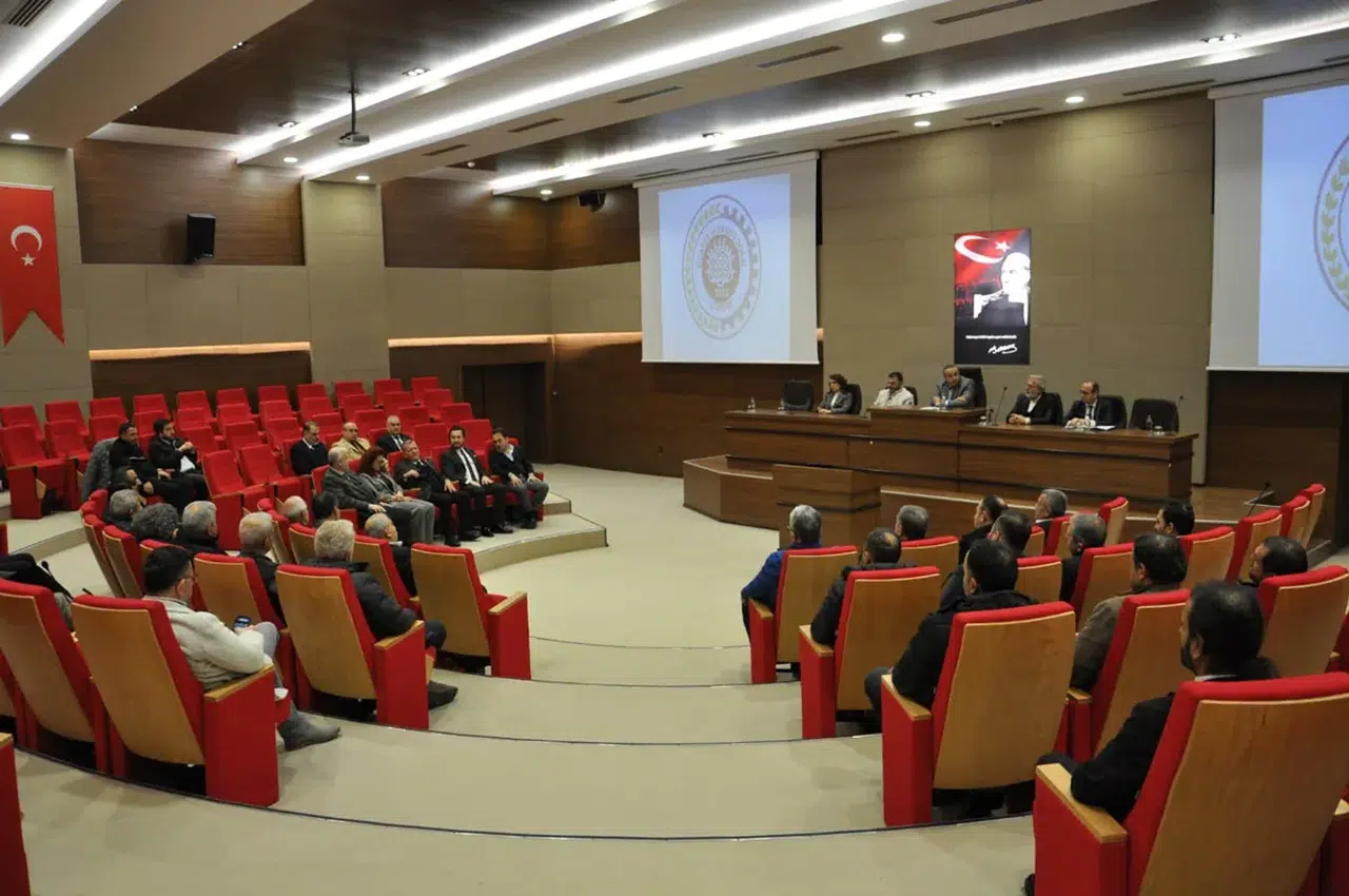 Sağlık Yatırımlarını İş Dünyasıyla Paylaştı