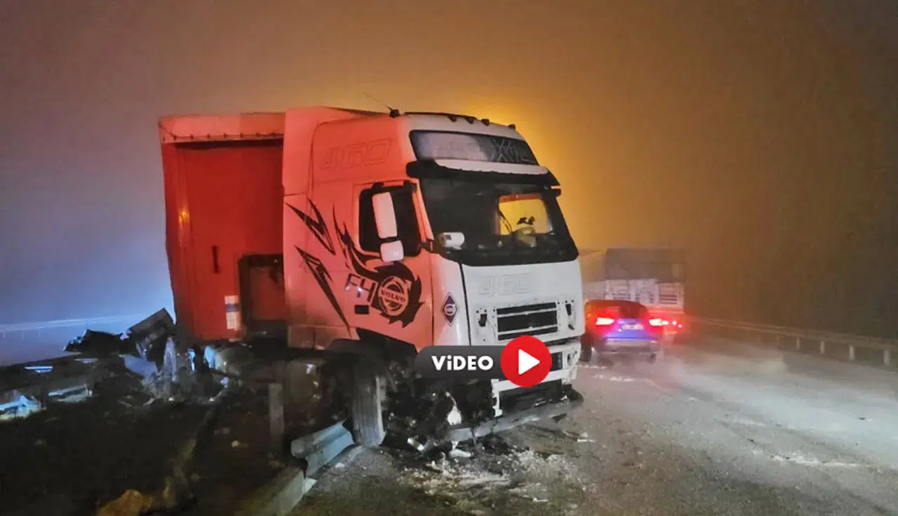 TIR Yolda Kaldı, Trafik 2 Saat Tıkandı