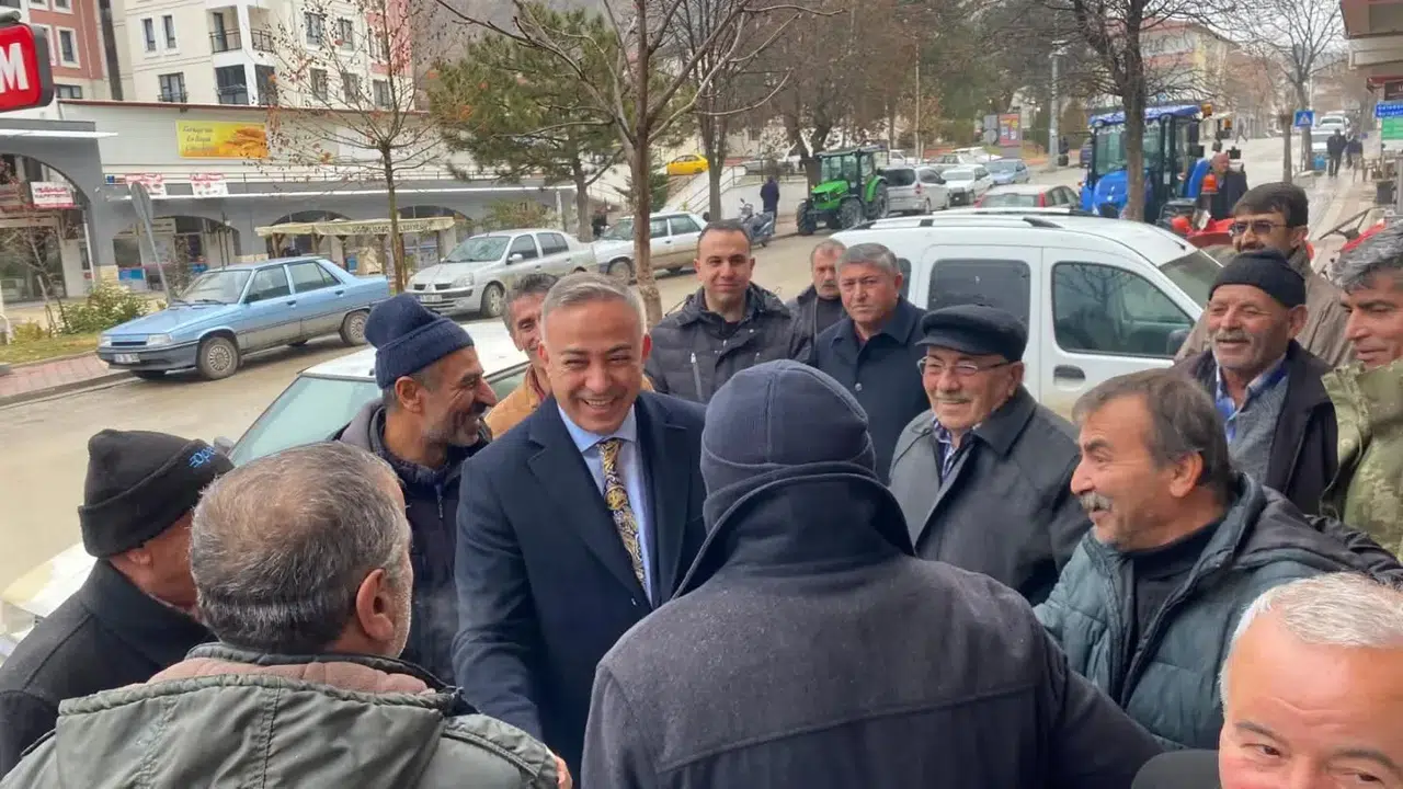 ‘Tabelası Var, Kendi Yok’