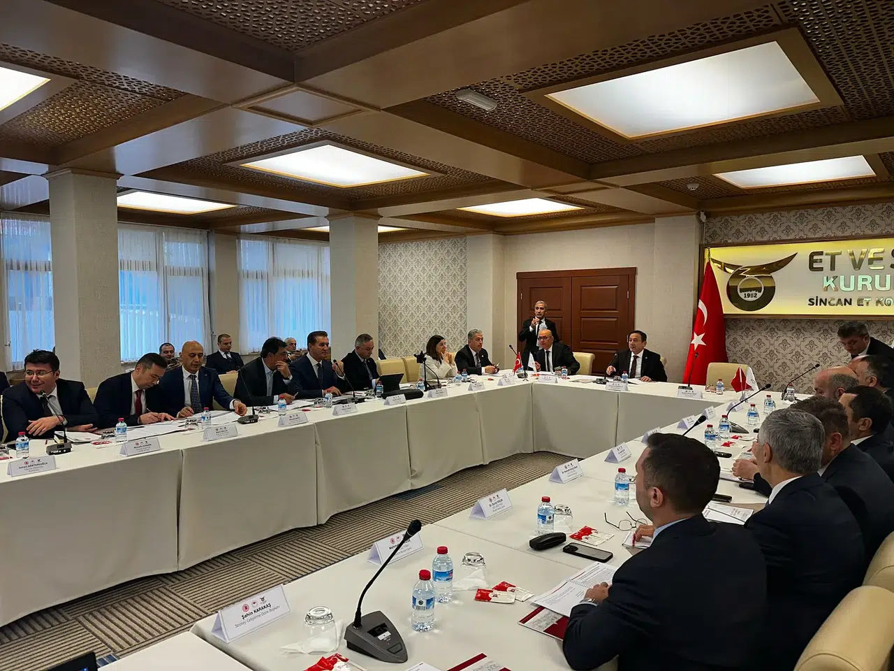 Tahtasız Süt Üreticilerinin Sorunlarını Anlattı