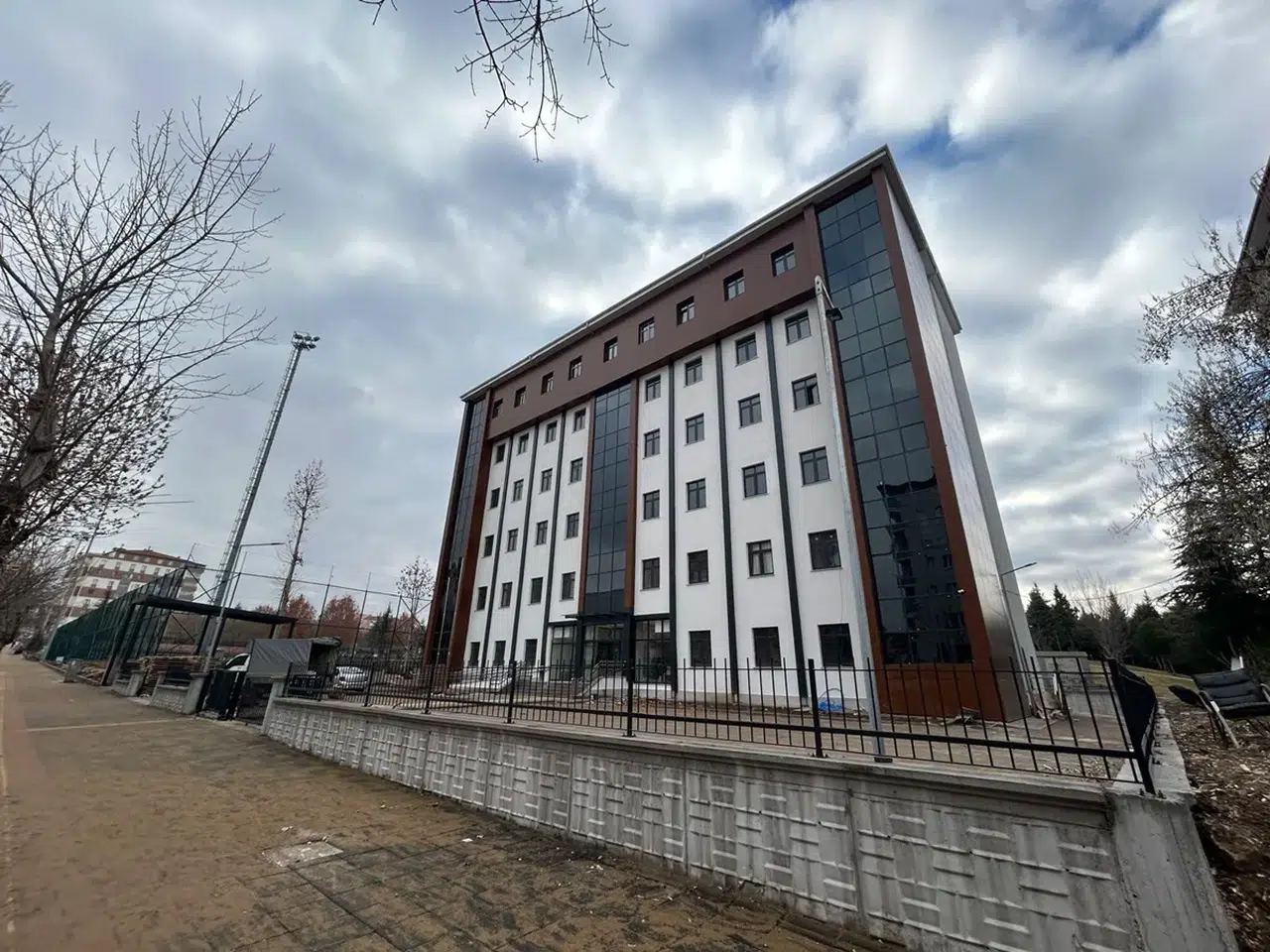 Yeni Sağlık Tesisi Hizmete Girmeye Hazırlanıyor