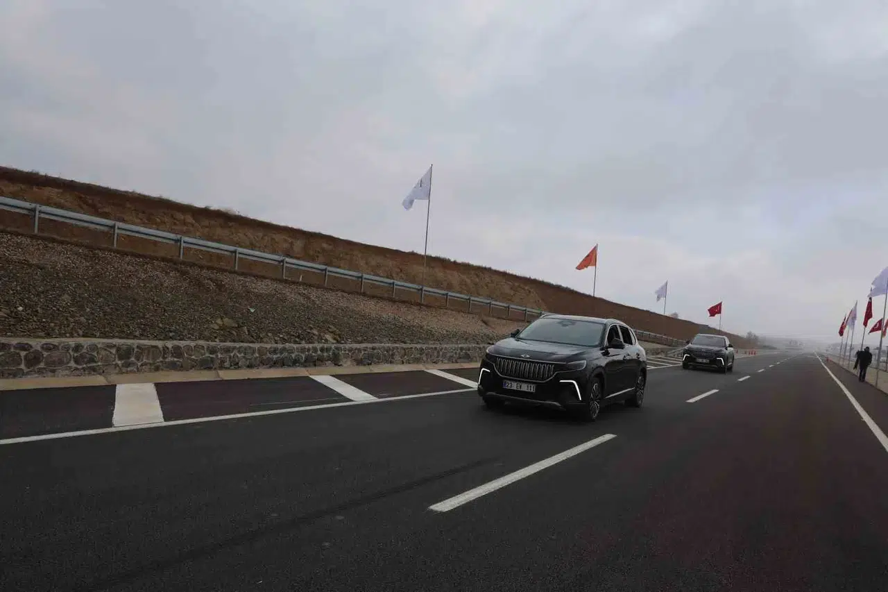 Açılışı Yapılan Yolda Birinci Çeşit Togg’la Test Edildi