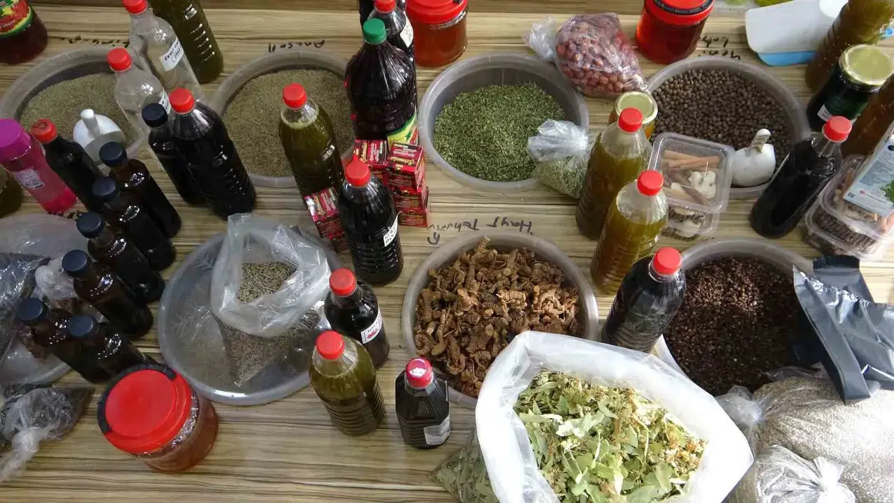Adana’da Havalar Soğudu, Aktarlara İlgi Arttı