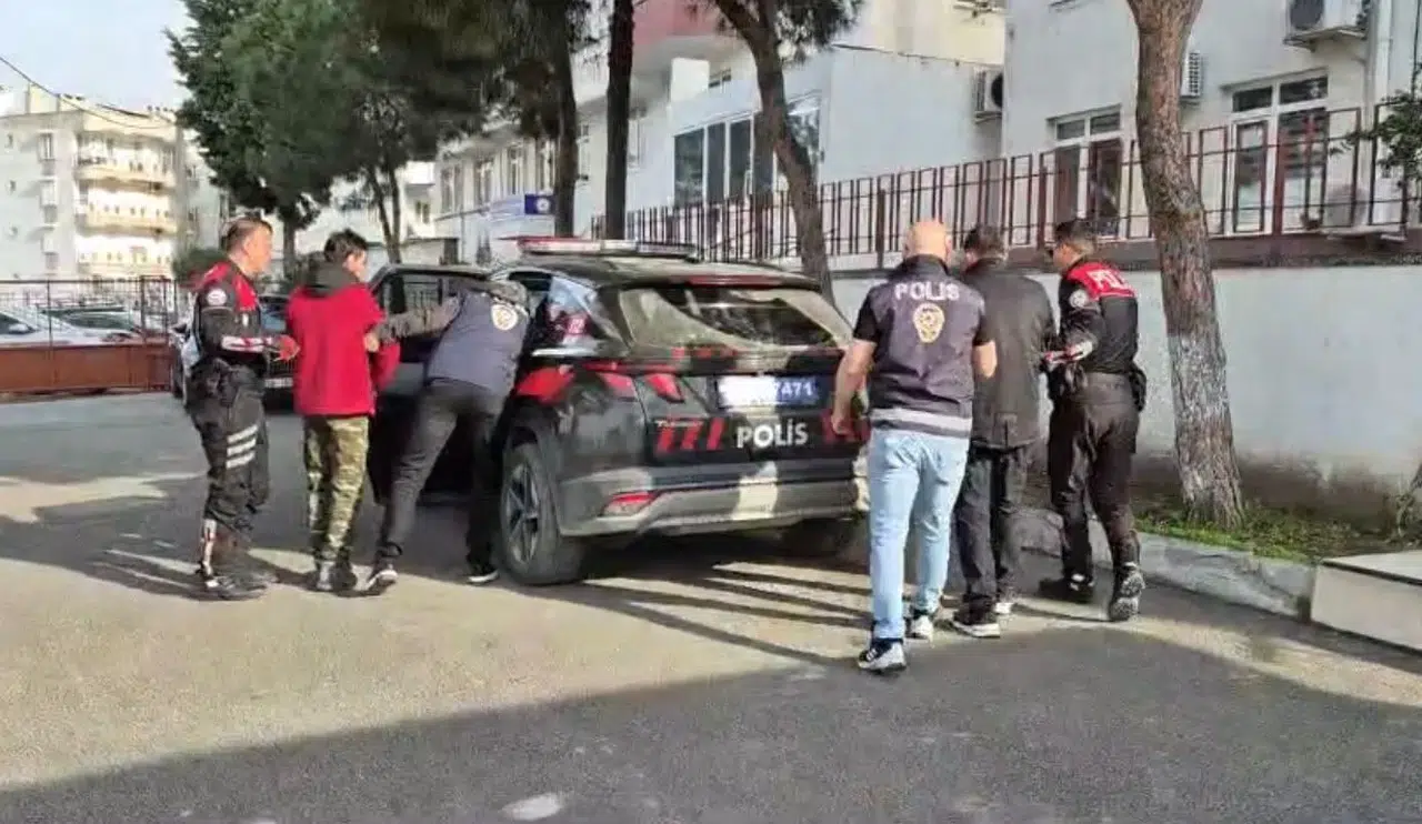 Ayvalık Polisi Motosiklet Hırsızlarına Geçit Vermedi