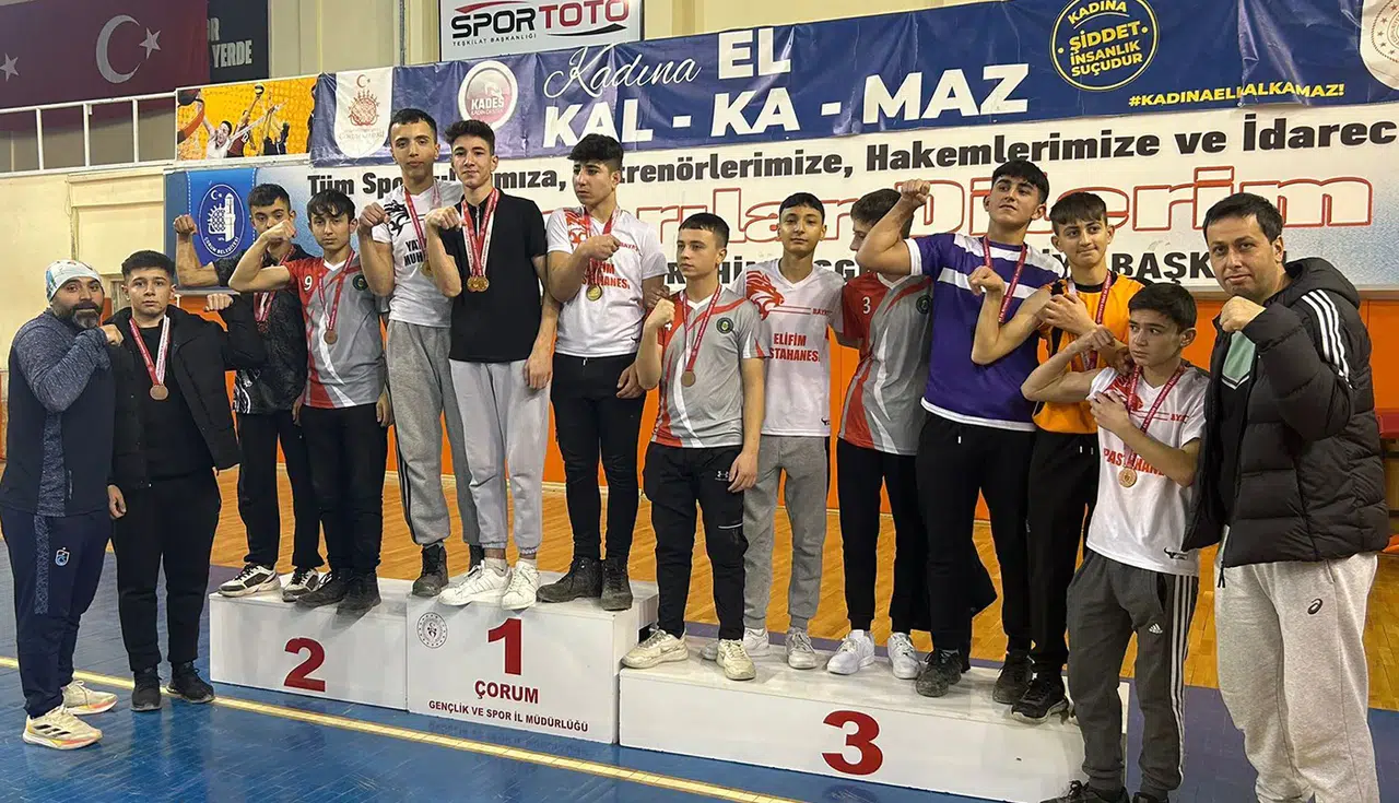 Bayat Belediyesinden Bilek Güreşinde Büyük Başarı