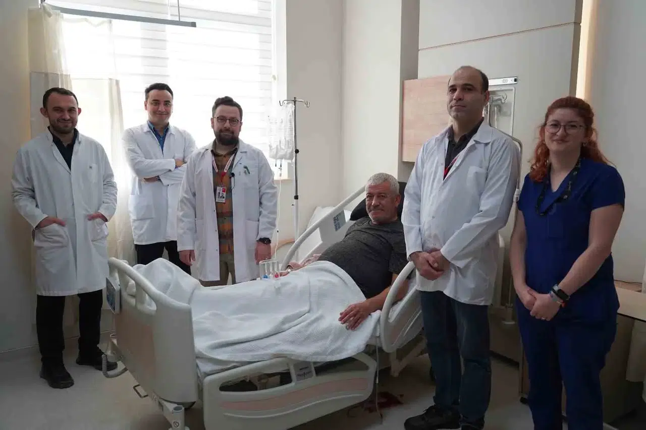 Bu Ameliyat Tümörlü Bölgeleri Sağlıklı Dokulara Ziyan Vermeden Çıkarma Talihi Veriyor