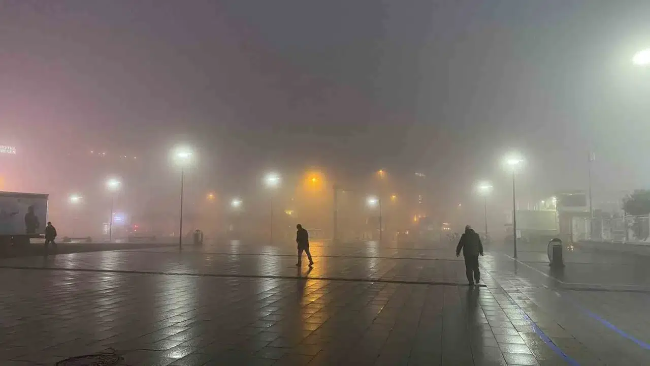 Çanakkale Boğazı’nda Sis Nedeniyle Çanakkale-Eceabat Seferleri Durduruldu
