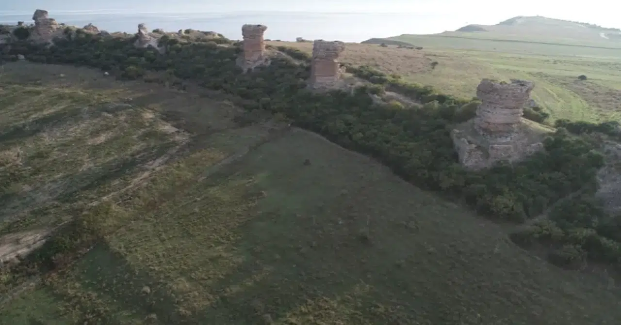 Çanakkale’nin Yeni Turizm Destinasyonu Olacak Pegae Kalesi, Bizans Tarihine Işık Tutacak