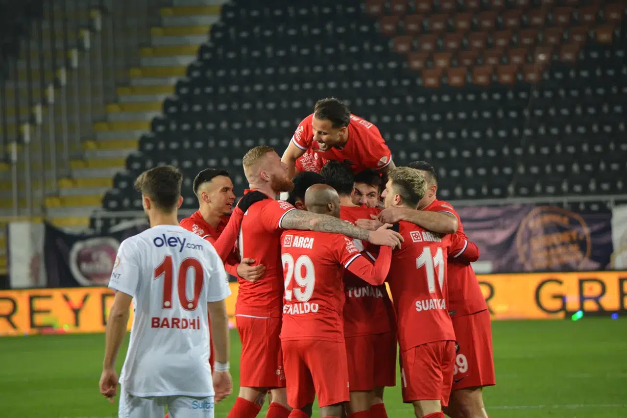 Altın Dokunuş: 3-1