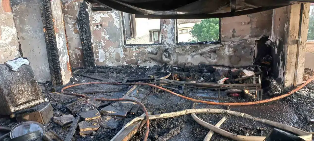 Erdek’te Elektrik Kontağından Çıkan Yangın Korkuttu