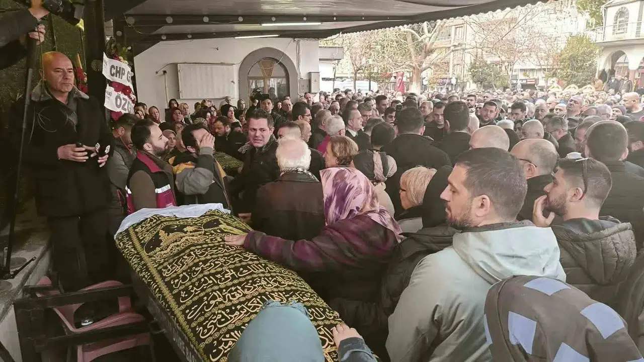 Eşini ve Kızını Otel Yangınında Kaybetmişti: O Anları Anlattı