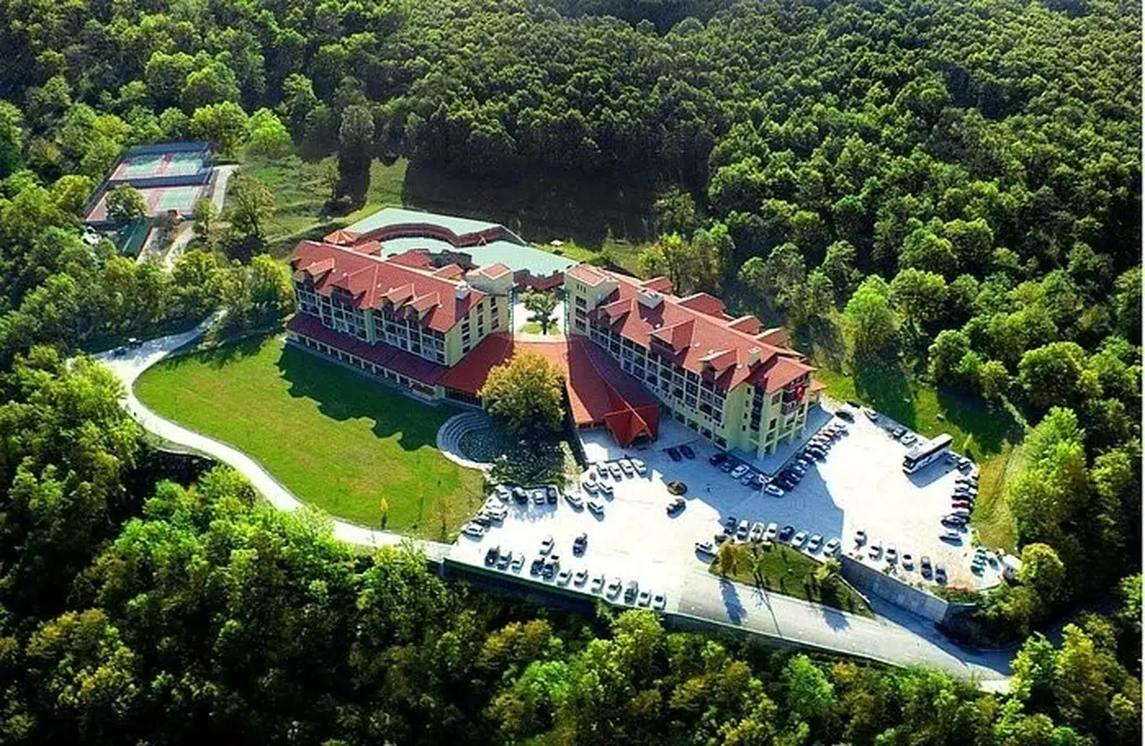 Gazelle Resort ve Spa Otel’inde 6 Kişi Tutuklandı