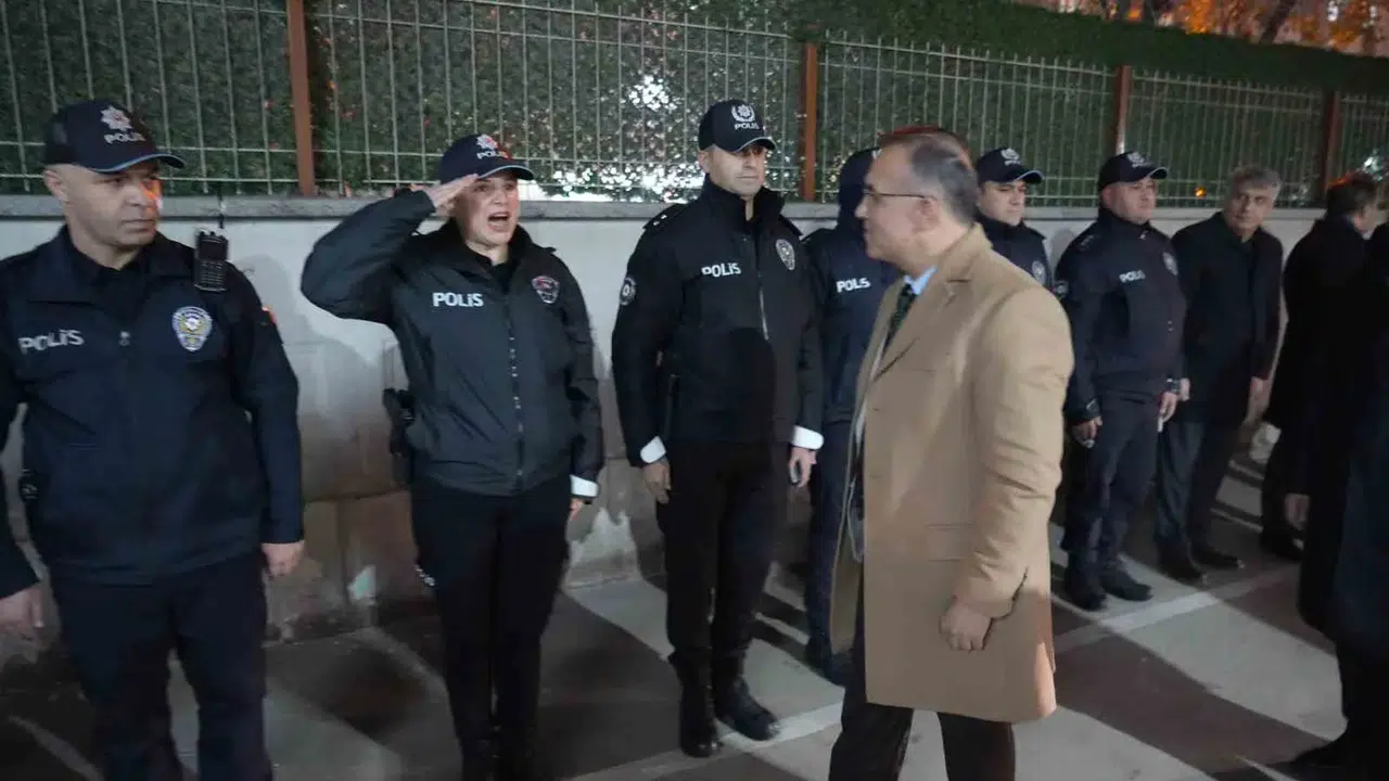 Gaziantep’te Yılbaşı Gecesi 10 Bin İşçi Vazife Başında