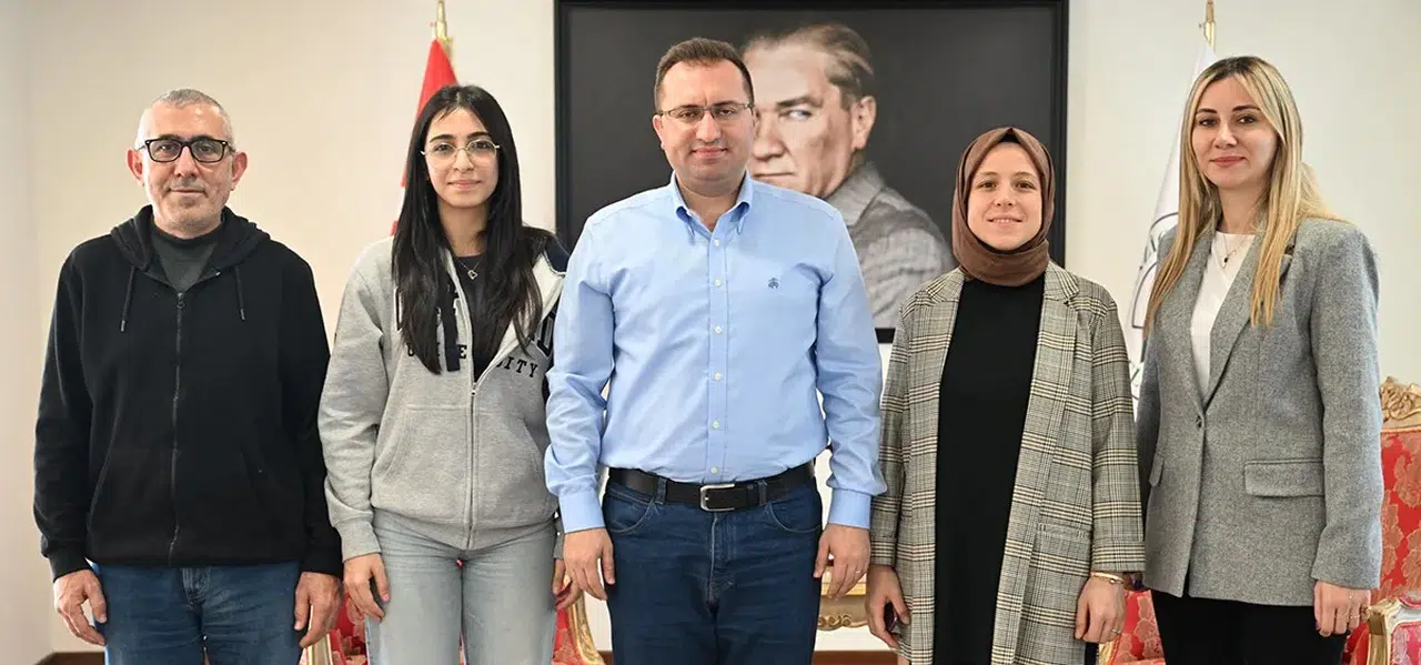 Gaziosmanpaşa Gençlik Merkezi Öğrencisi Belinay, İngiltere’deki Bir Kolejden Tam Burs Kazandı