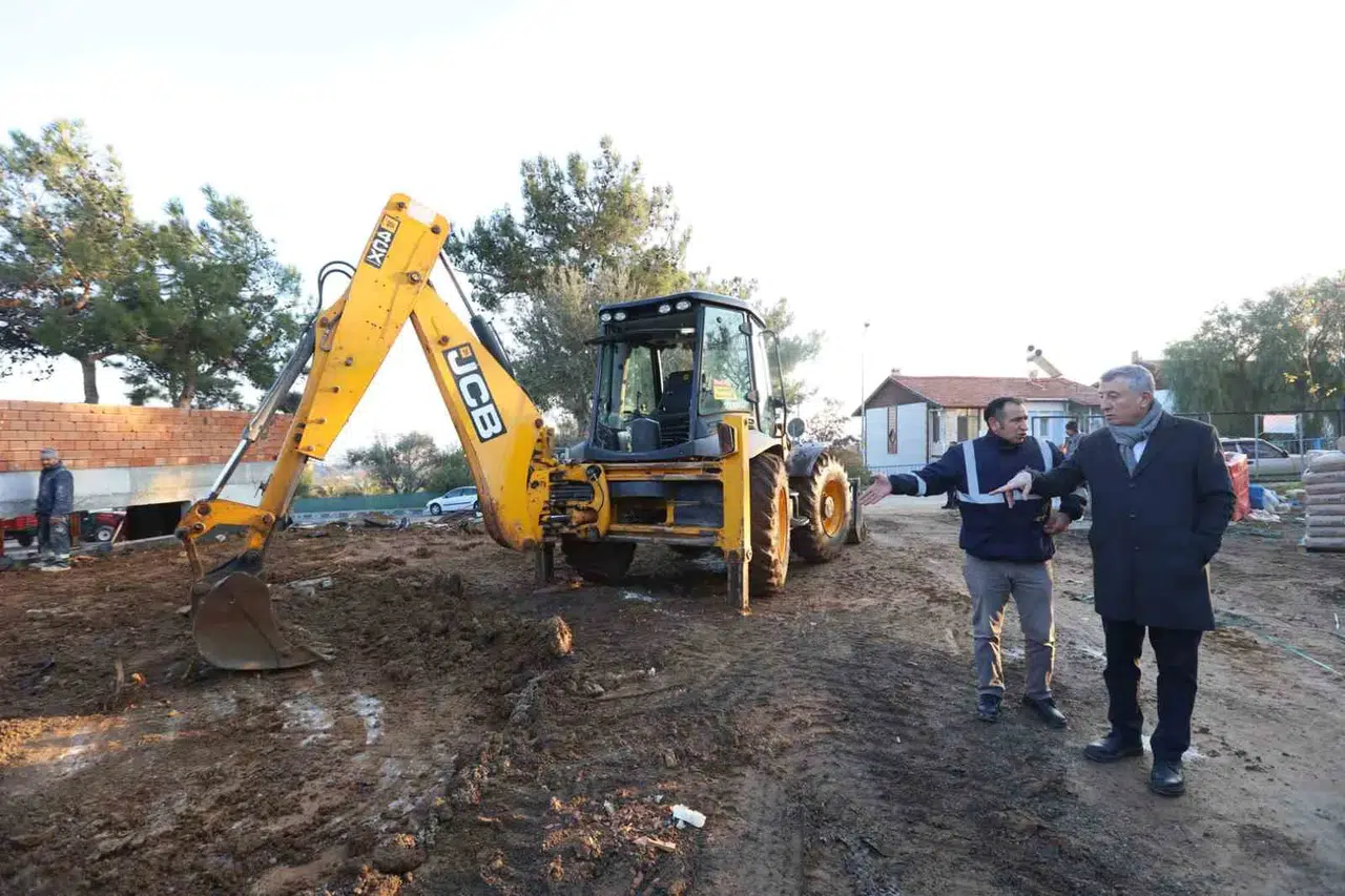 Güzelbahçe’de Kentin Her Noktasında Çalışmalar Süratle Sürüyor