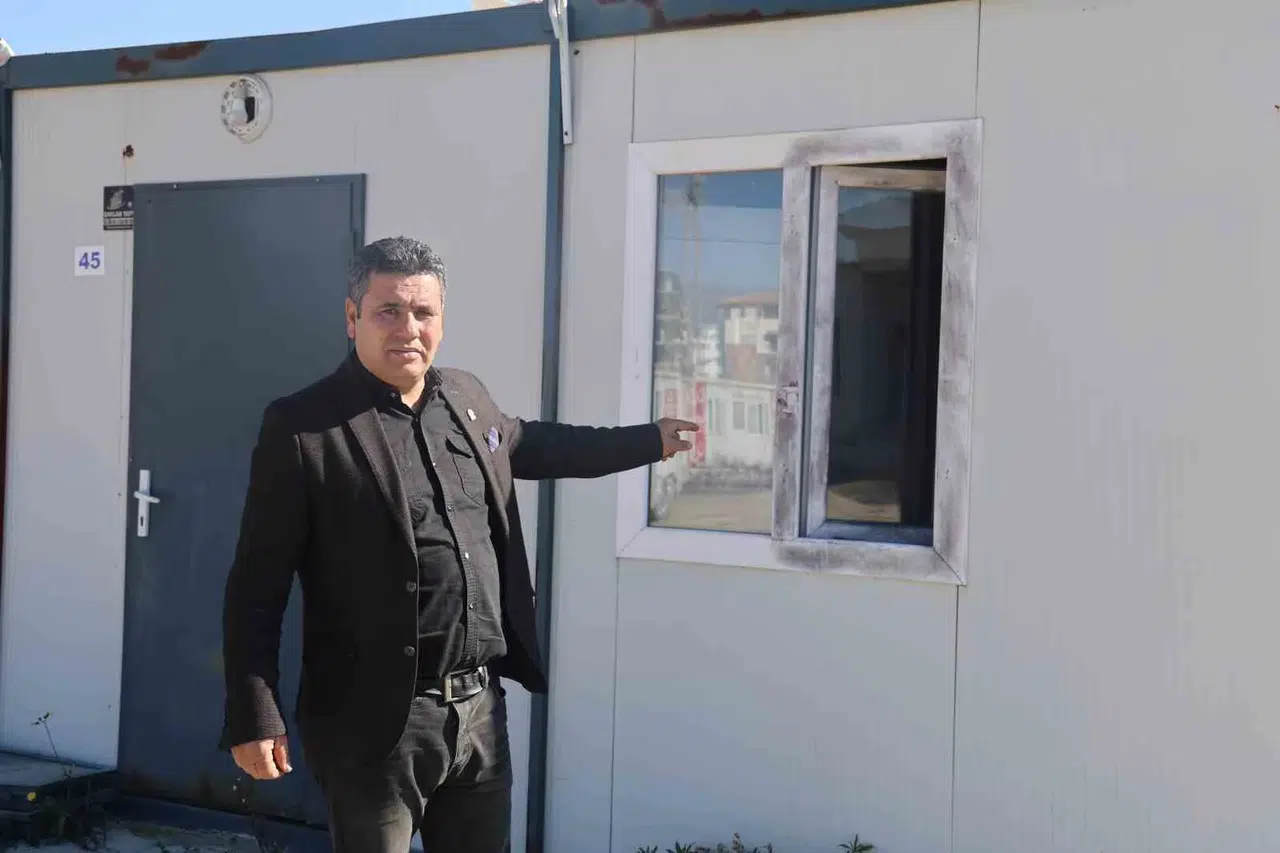 Hırsızlar Tarafından Çalınan Memleket Partisi Konteyneri Bu Sefer Soyuldu