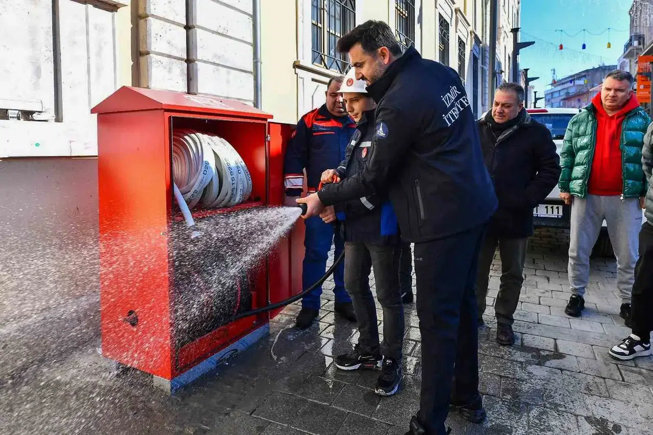 İzmir Büyükşehir’den Yangın Güvenliğine Sıkı Kontrol