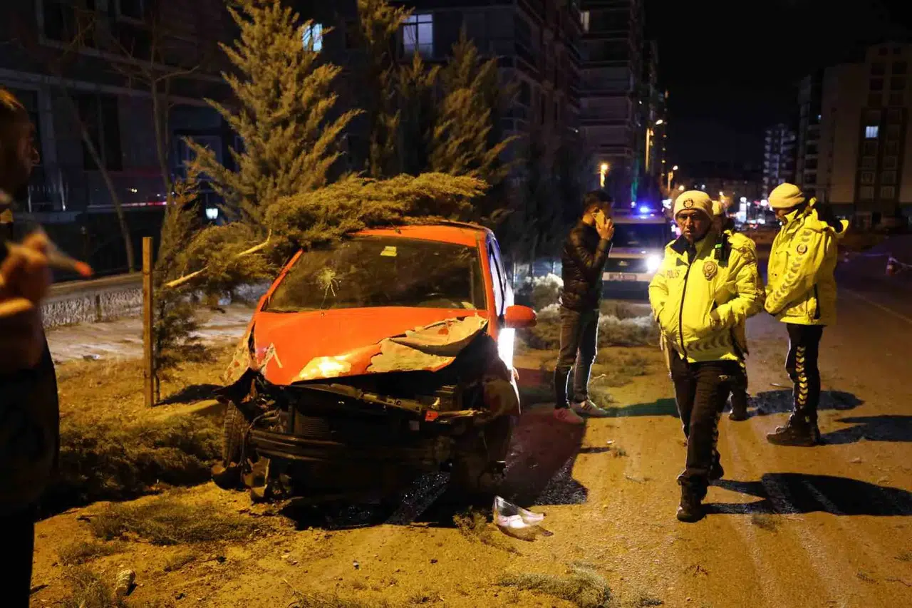 Kaza Yapan Alkollü Şoför, Polise Ecel Teri Döktürdü