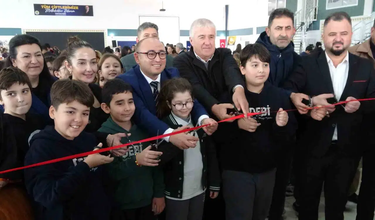 Kitap ve Edebiyat Günleri Başladı: 25 Bin Ziyaretçi Bekleniyor
