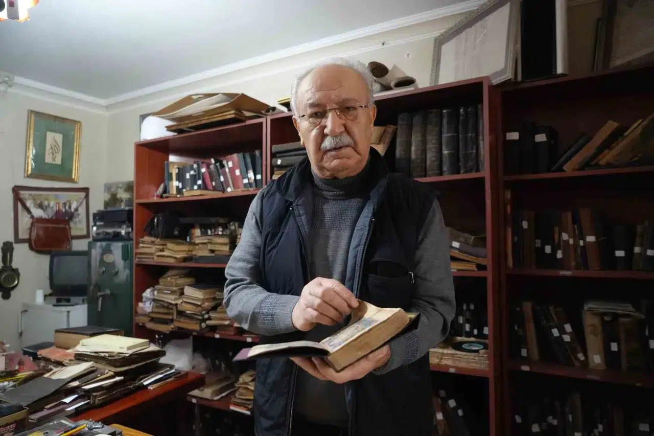 Kıymet Biçilemeyen El Yazması Yapıtlara Müzayedede Ağır İlgi