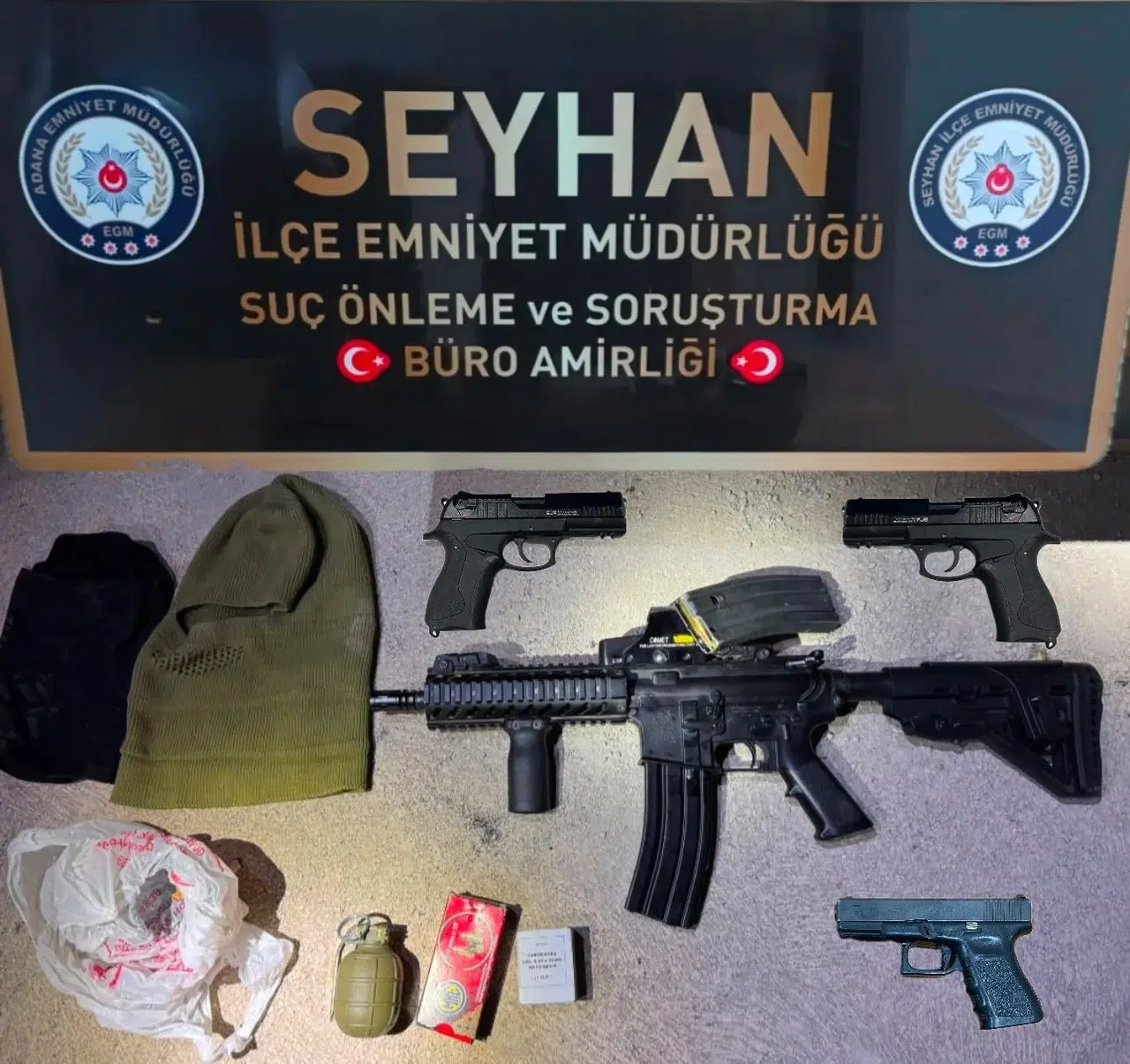 M4 Tüfek ve El Bombası Yakalattı, Kabahati Ölmüş Amcasına Attı