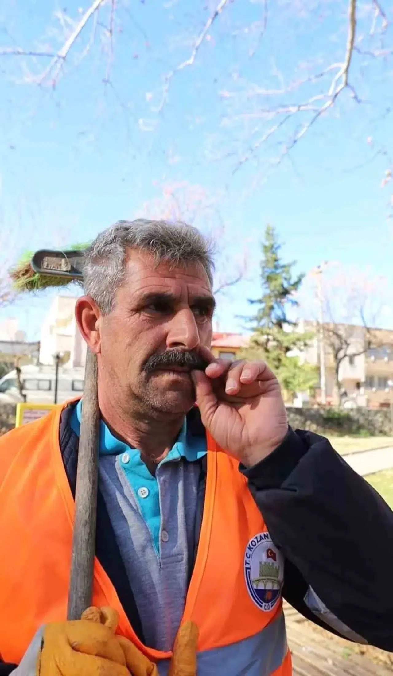 Paklık Personellerinin İroni Görüntüsü Büyük Beğeni Aldı