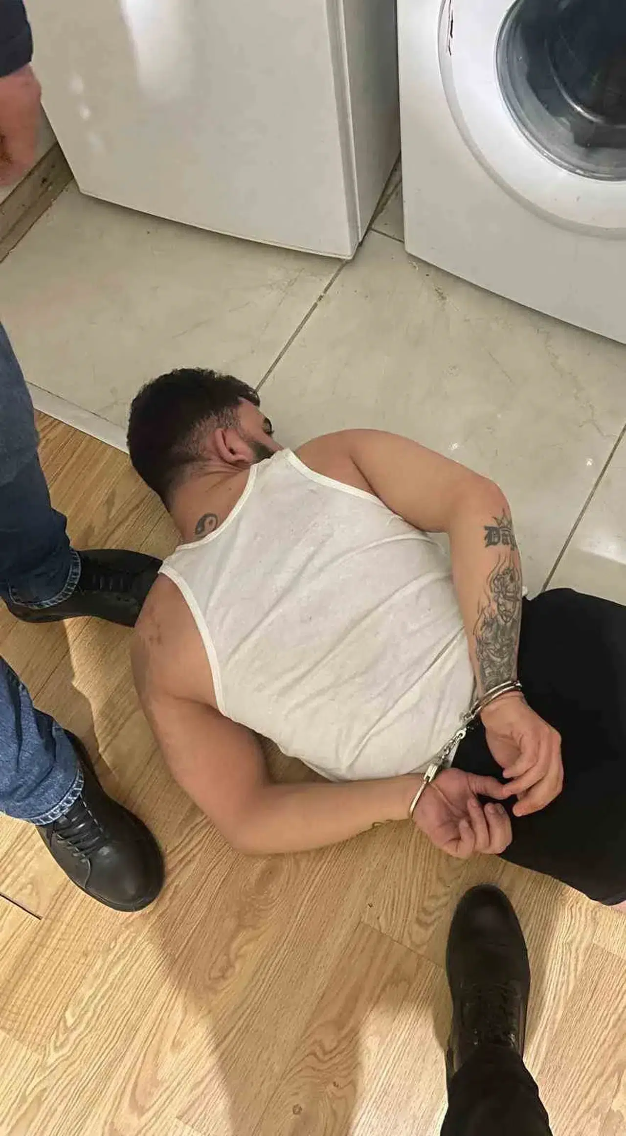"Plakalara Düzgün Bakın Tahminen Bulursunuz" Paylaşımı Yapan Cezaevi Firarisini Adana Polisi Yakaladı