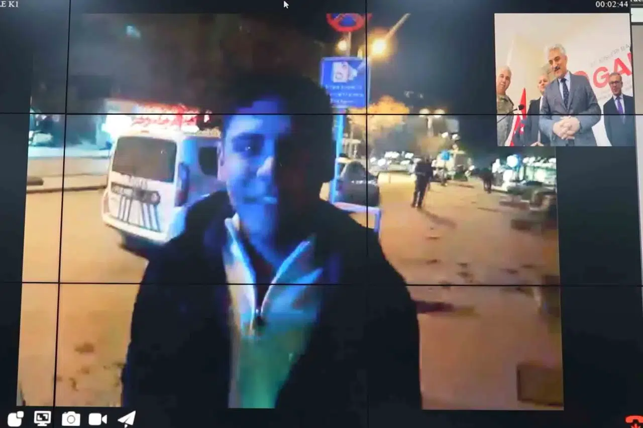Polis Memuru, Yılbaşı Gecesi Birinci Karşılaştığı Genci Vali ile Görüştürdü