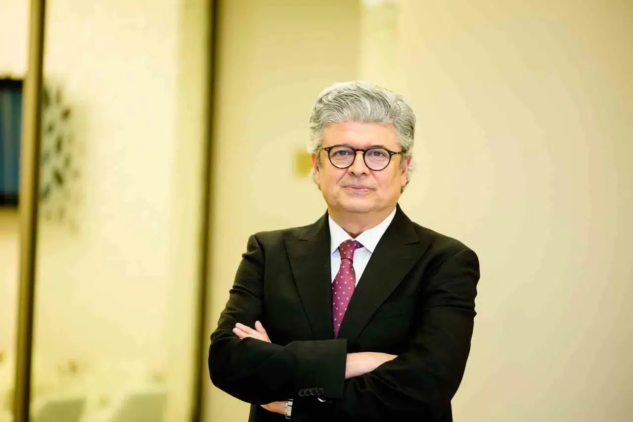 Prof. Dr. Faruk Buyru: “Rahim Ağzı Kanseri, Tarama Programları ve Aşı ile Önlenebiliyor”